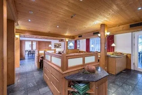 Hotel Alpina