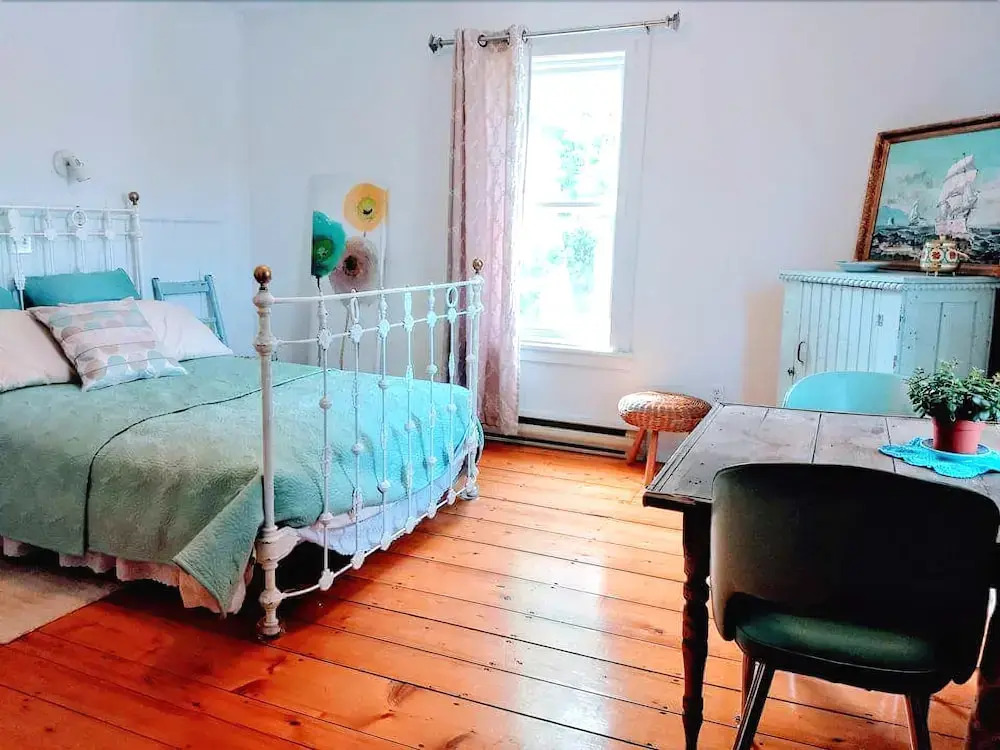 La maison Rose Alma Couette et Café