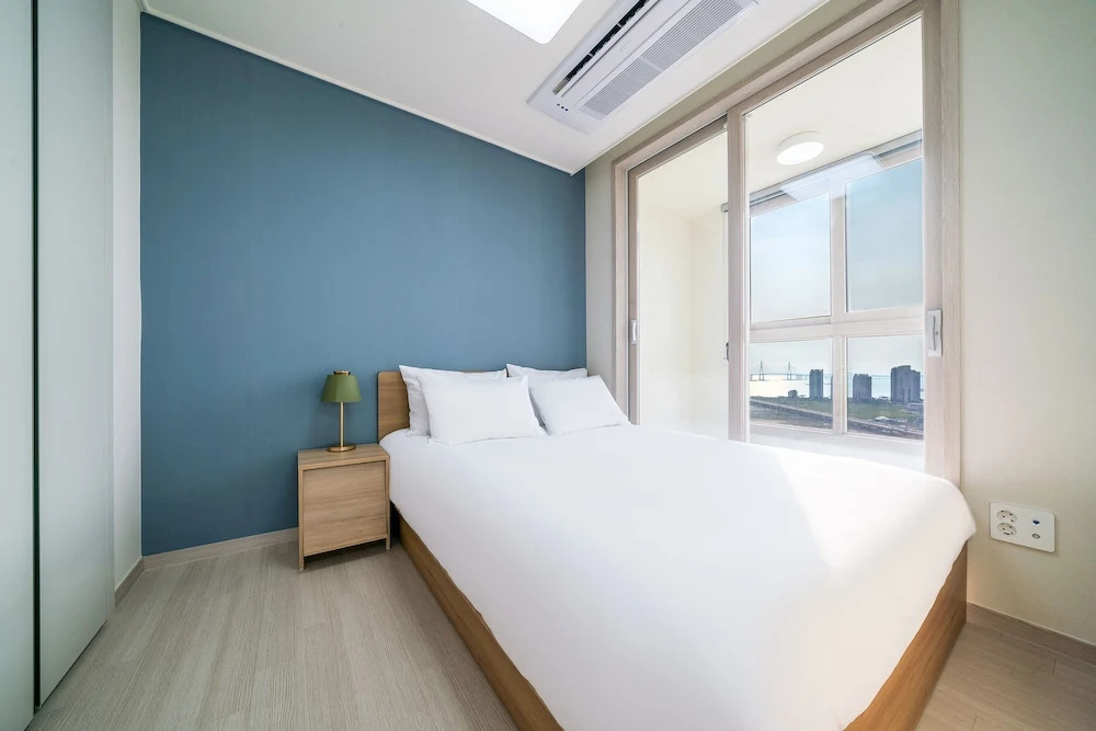 Urbanstay Songdo Moonlight Park