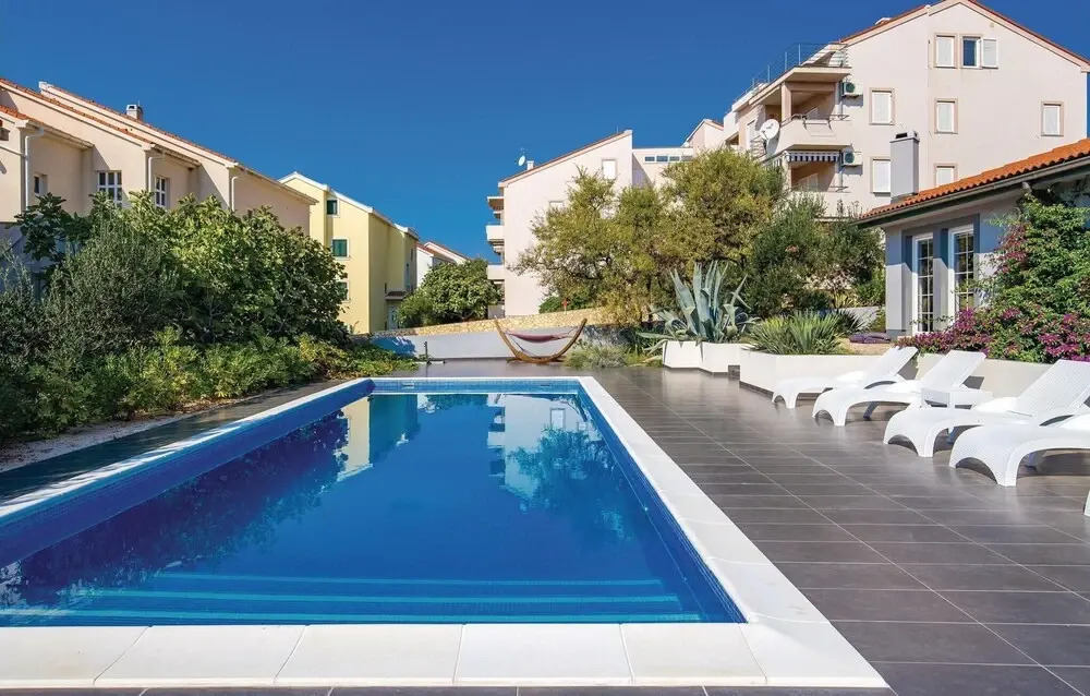 Amazing Home In Novalja With Wifi