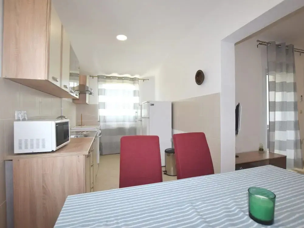Apartment in Pula With Bbq, Parking, AC