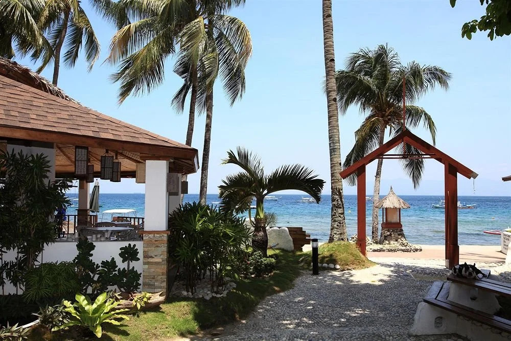 Club Mabuhay Lalaguna Resort