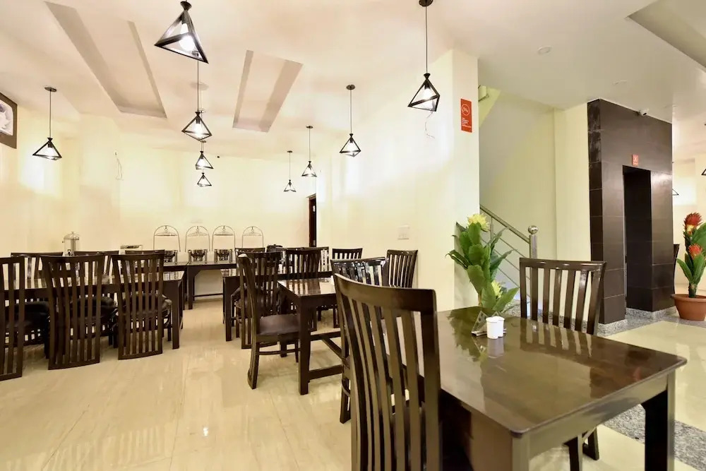OYO 12770 Hotel Mirage Residency