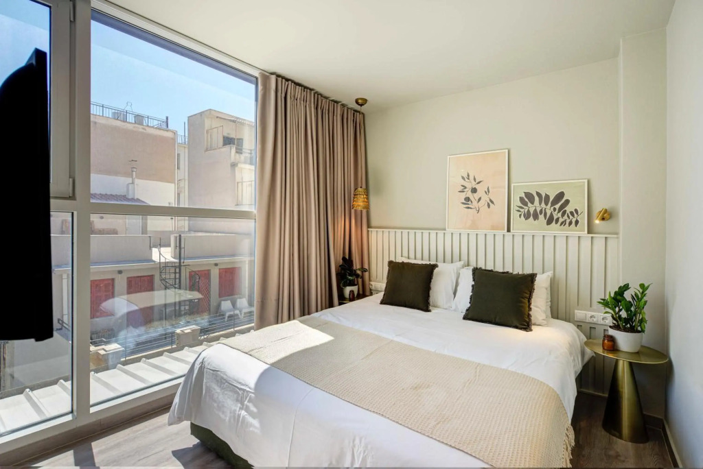 9 Muses Exclusive Suites In Syntagma