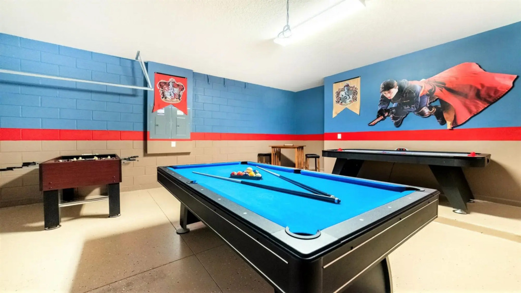 Modern 8BR Villa w Pool SPA Close to Disney