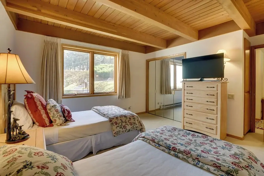 Slopeside Snowmass Townhome w/ Mountain Views!