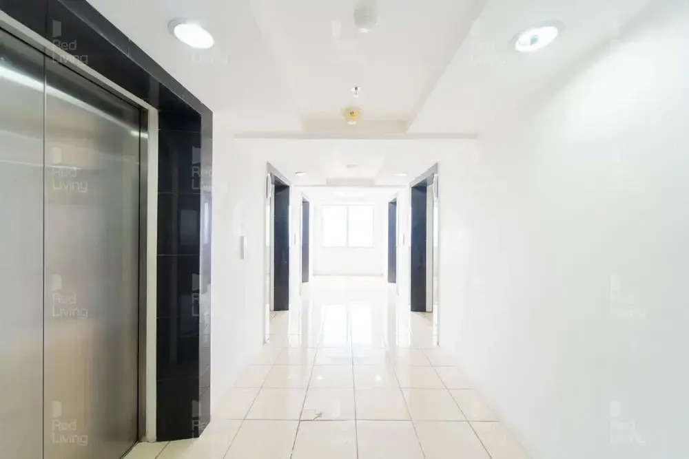 RedLiving Apartemen Bassura City - Gracefull Rooms Tower Dahlia