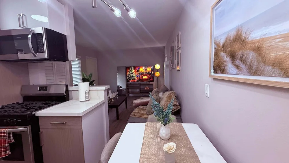 Oneluxstay 1BR Home Near the Beach