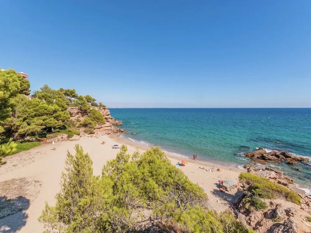 Fantastic Holiday Home for 10 Persons With Private Swimming Pool in Miami Platja