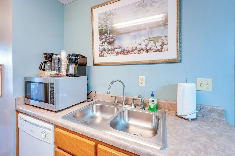 Horn Lake Vacation Rental ~ 14 Mi to Memphis!