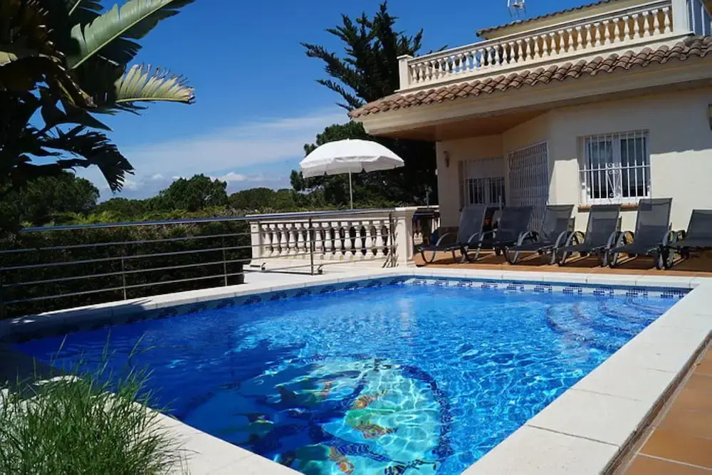 Villa - 4 Bedrooms with Pool, WiFi and Sea views - 107933