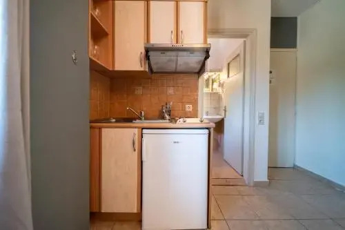 Helens Studios & Apartments