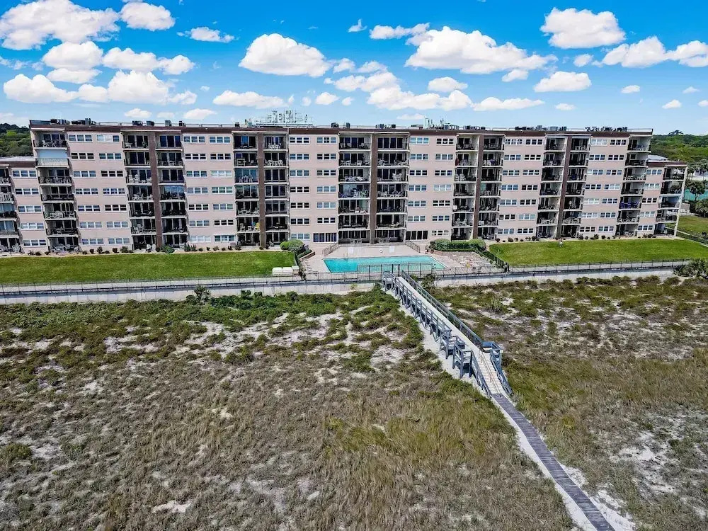 Fully Remodeled Condo with Atlantic Ocean View and Access to Private Fishing Pier by RedAwning