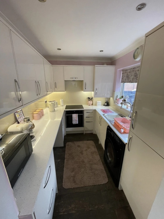 Beautiful 2-bed Bungalow in Canvey Island