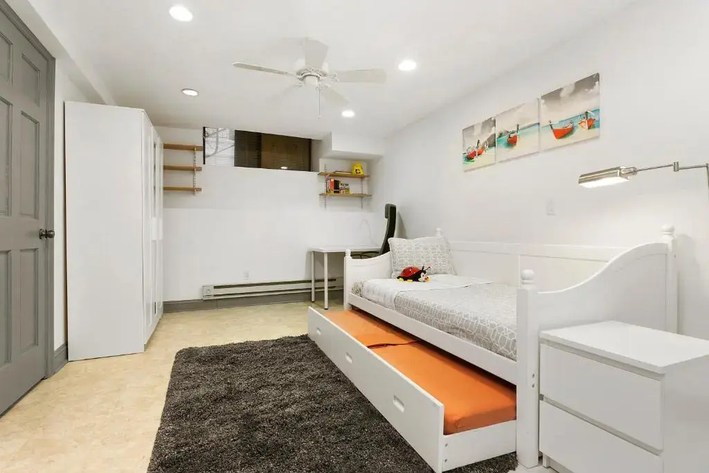 2-bedroom in Upper West Side, private entrance