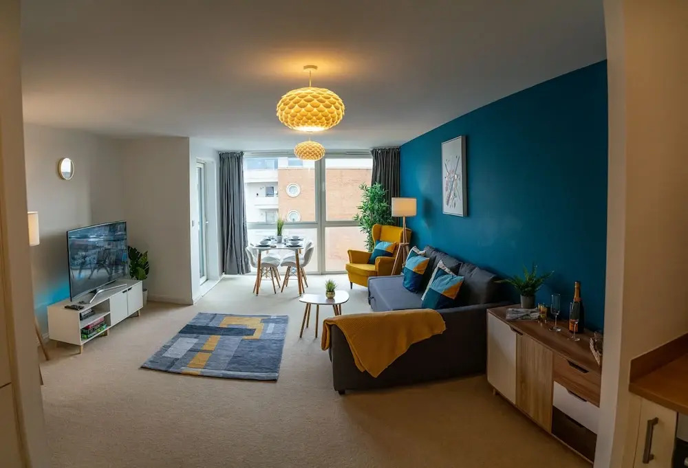 Rueben Suite By EAA Homes