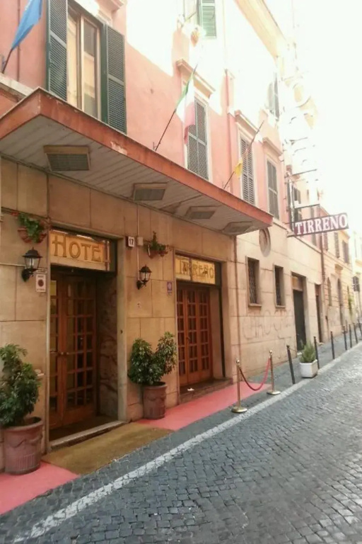 Hotel Tirreno