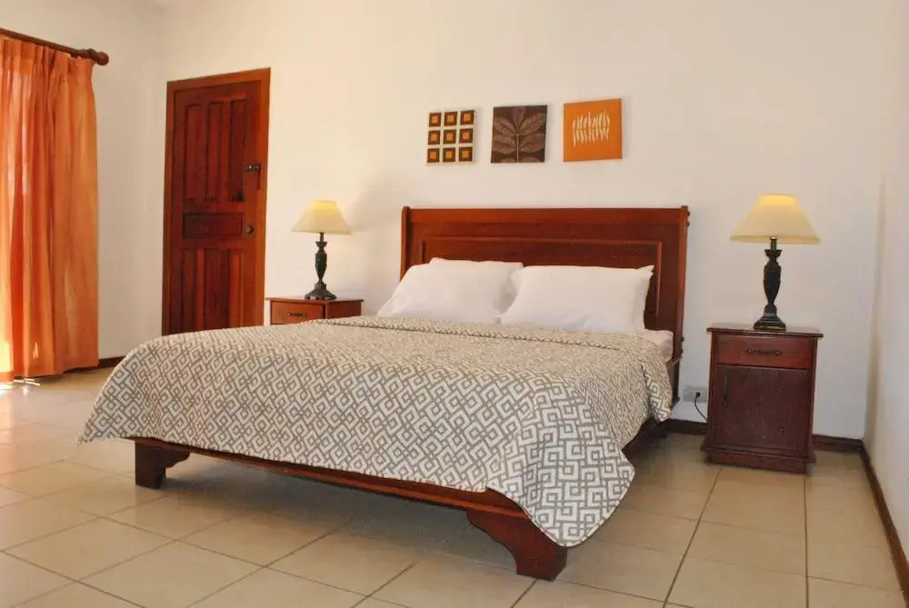 Vista Bahia Beach Resort