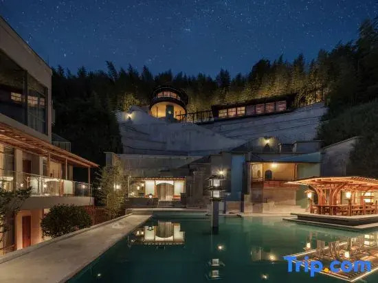 Lezhi Yunshen Resort