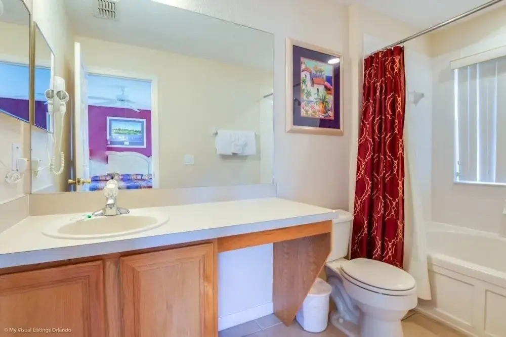 2735calab 4 Bedroom Townhouse