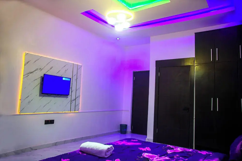 RichVilla Apartments & Hotels