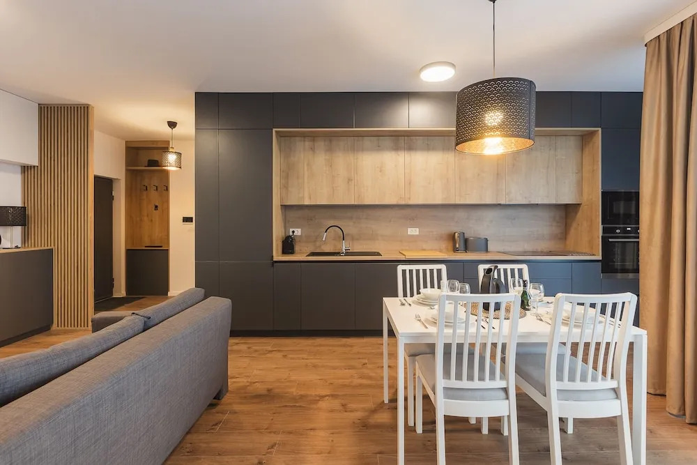 Zoe Apartment