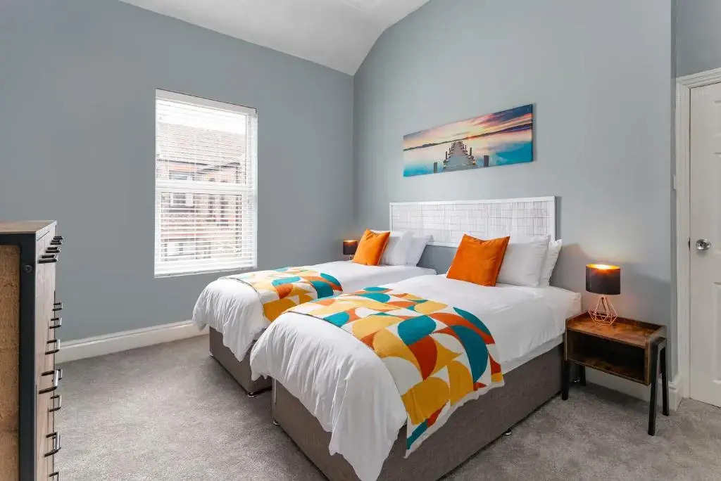 Watford House - Air Host & Stay - 3 Bedroom Period House