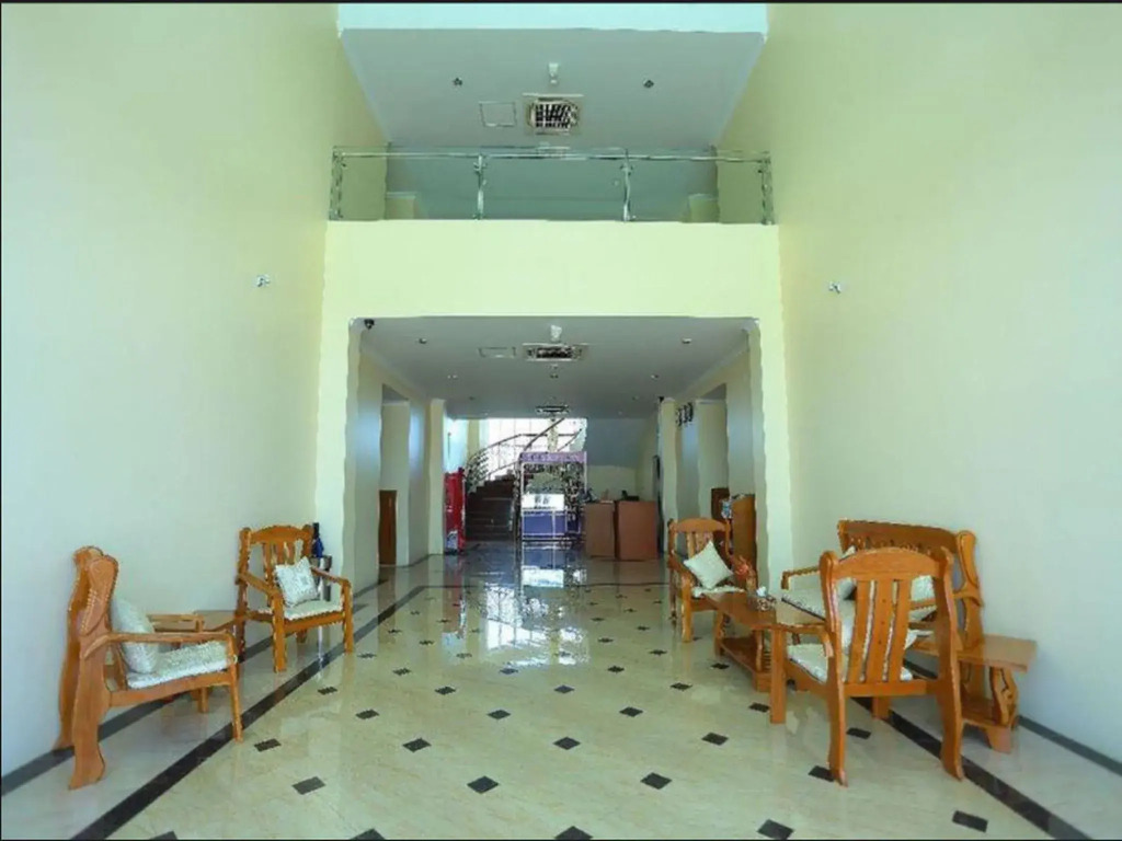 Apex Hotel