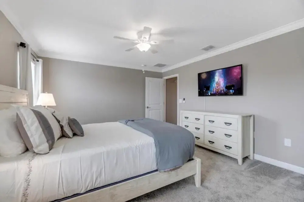 Gorgeous 4 Bd Close to Disney w/ Pool @ Storey Lake Resort 4243