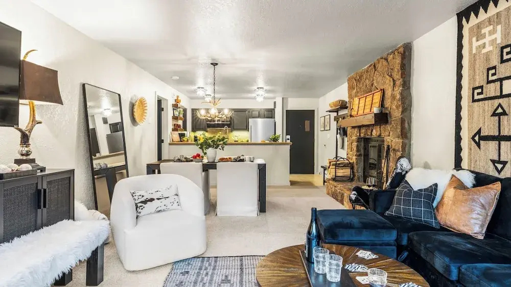 Aspen Glow Retreat by AvantStay