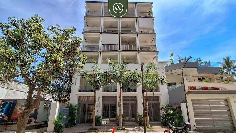 New 1 BR Condo - Oceanview Pool - 2 min to Beach