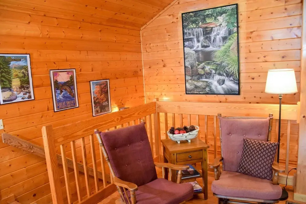 GRANDMOTHER'S - 4 Br Cabin