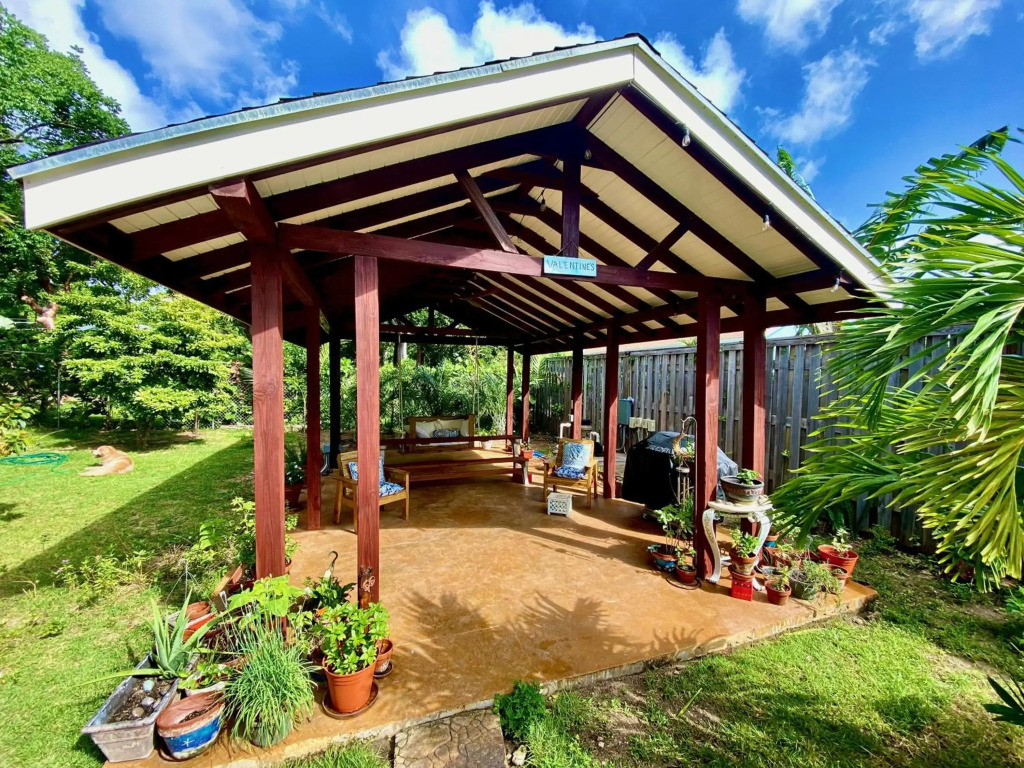DreamSpace Cottage, Private Pool, Lush Garden, Car Included