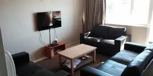 Rondebosch Court
