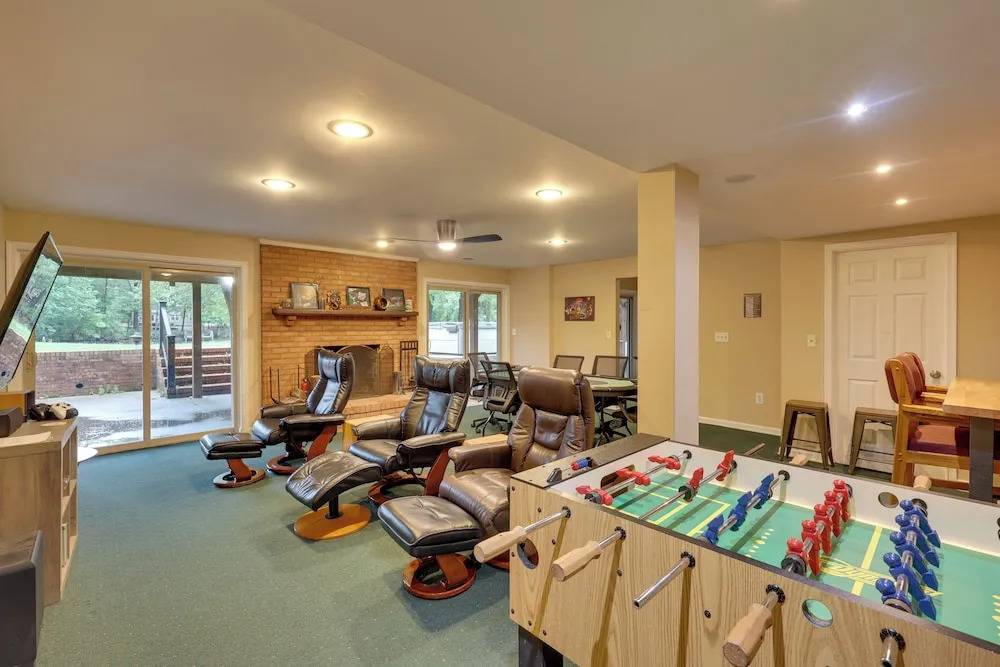 'river's Edge Retreat With Kayaks & River Access!