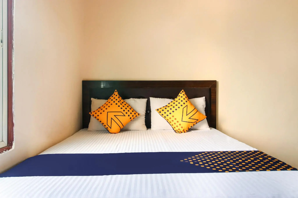 SPOT ON 72514 Arnav Hotel And Restaurant