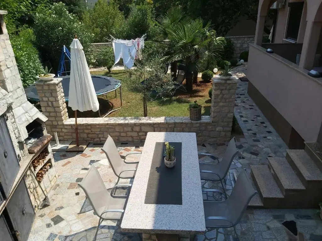 Ferienwohnung mit 2 Schlafzimmer oder Studio Apartment - Istrien-Fiorini
