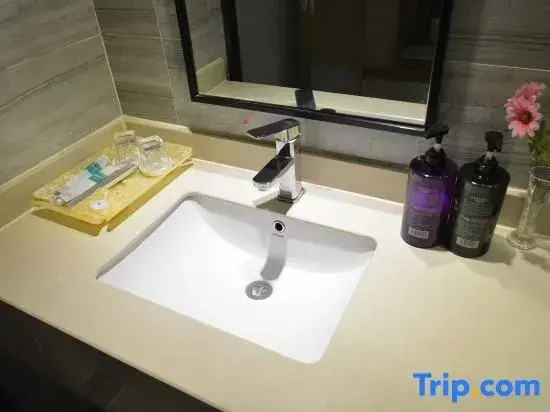 YI Cheng Le Xuan Hotel