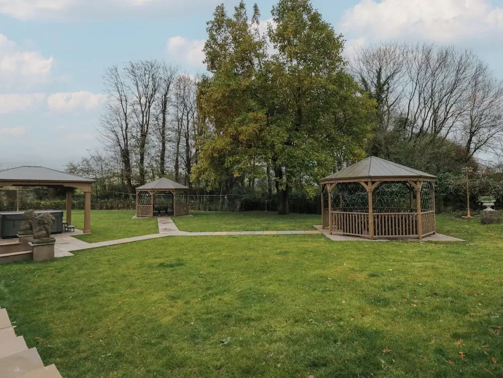 Beechgrove Manor