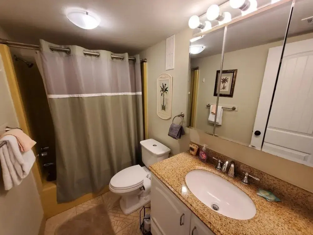 Pelican Inlet A206: Pool Access & Tennis Courts 2 Bedroom Condo