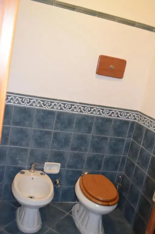 Agradable y espaciosa casa - bungalow con piscina
