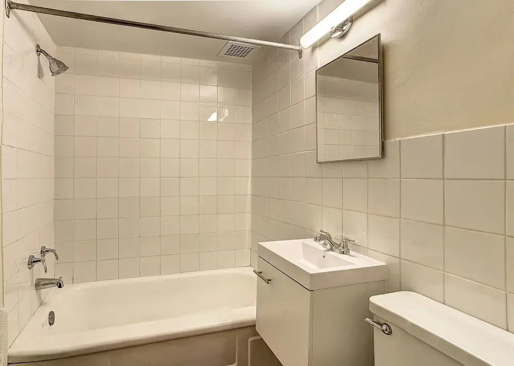Destination Stays McGill Plaza DT MTL