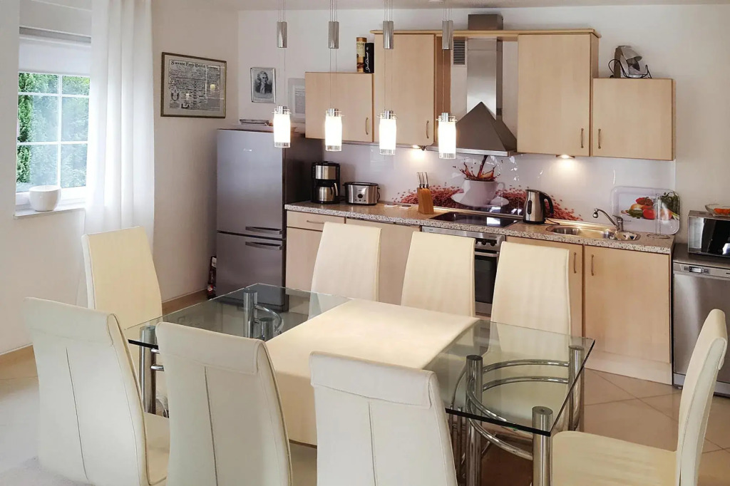 Large, comfortable holiday villa, private garden