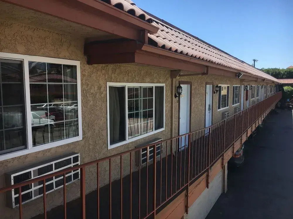 norwalk inn & suites