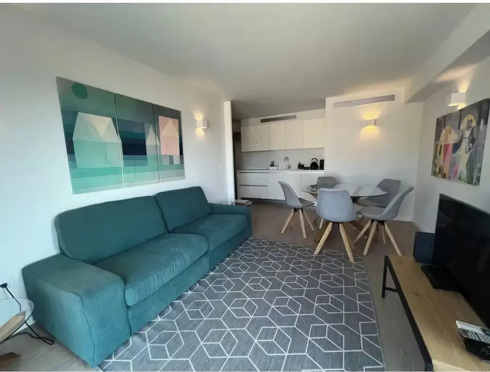 Amazing View in the Castle Hill Apartment