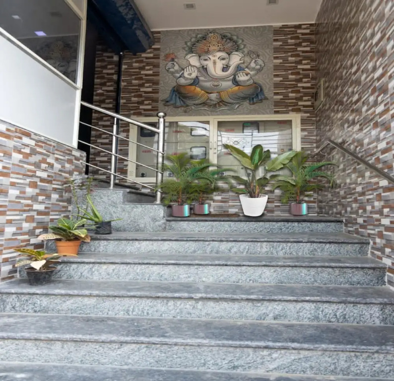 PN Samy Residency