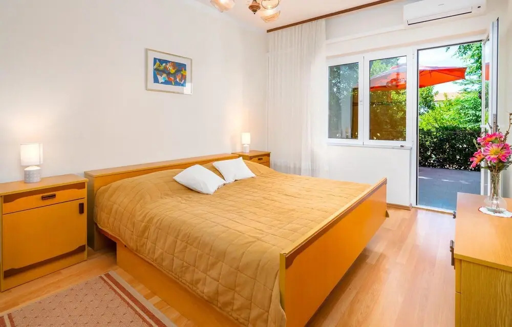 Awesome Apartment in Barbat na Rabu With Wifi and 3 Bedrooms
