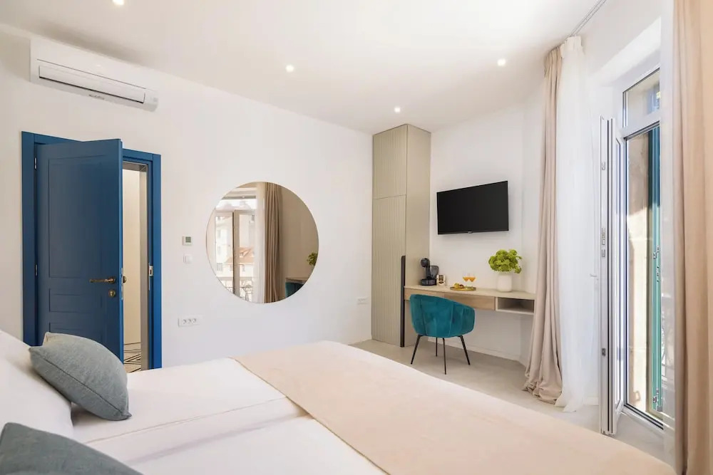 Apartments & Rooms 021 Split