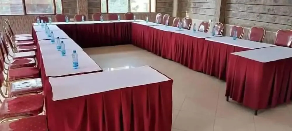 Kim's Breeze Hotel Ltd and Choma Zone