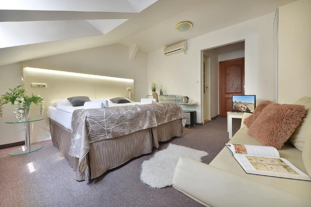 Anette Hotel